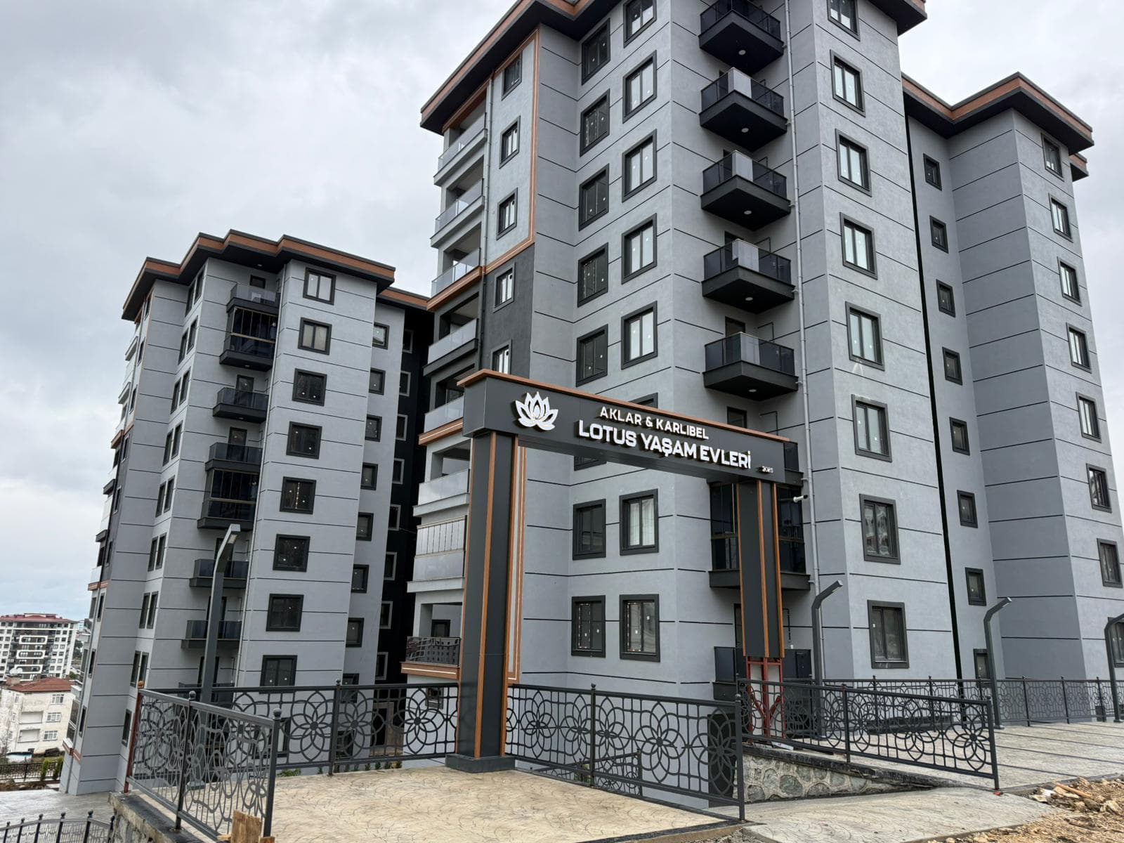 LOTUS YAŞAM EVLERİ